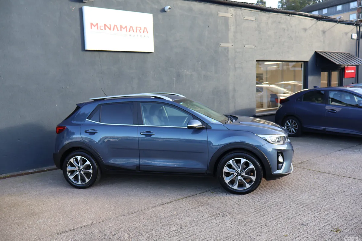 Kia Stonic SUV, Petrol, 2018, Blue
