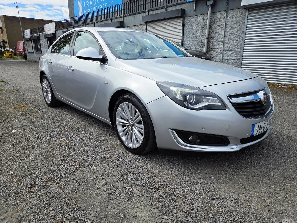 Vauxhall Insignia Hatchback, Diesel, 2014, Silver