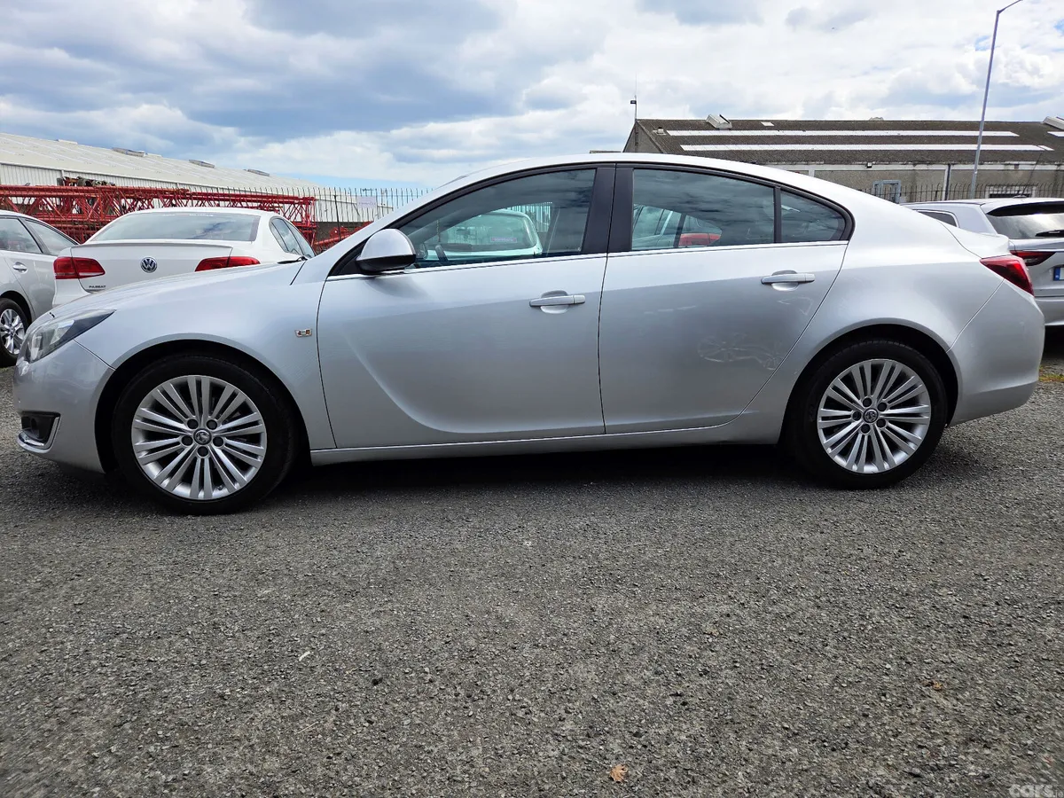 Vauxhall Insignia Hatchback, Diesel, 2014, Silver