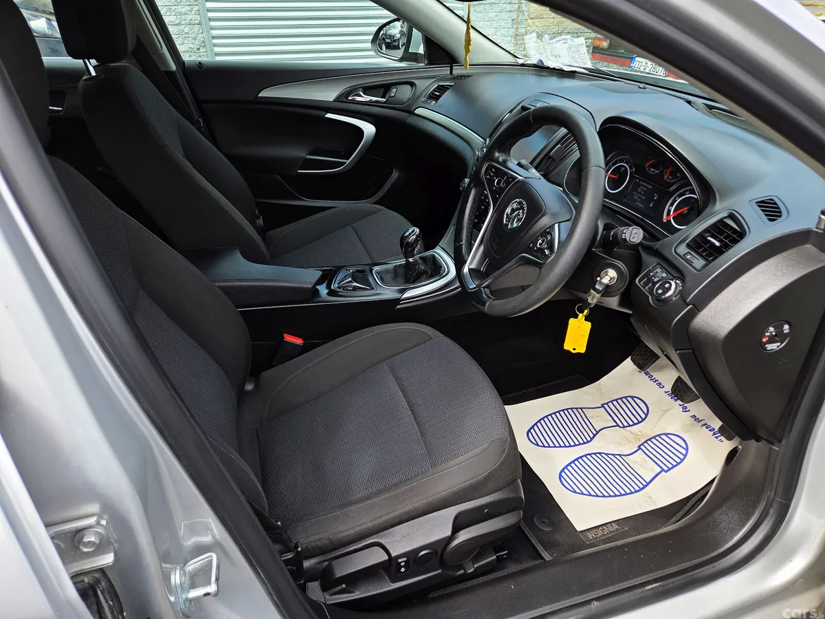 Vauxhall Insignia Hatchback, Diesel, 2014, Silver