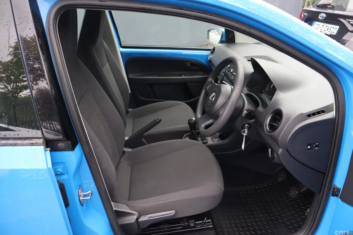 Volkswagen up! Hatchback, Petrol, 2014, Blue