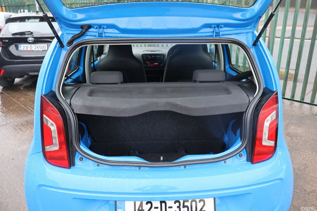 Volkswagen up! Hatchback, Petrol, 2014, Blue