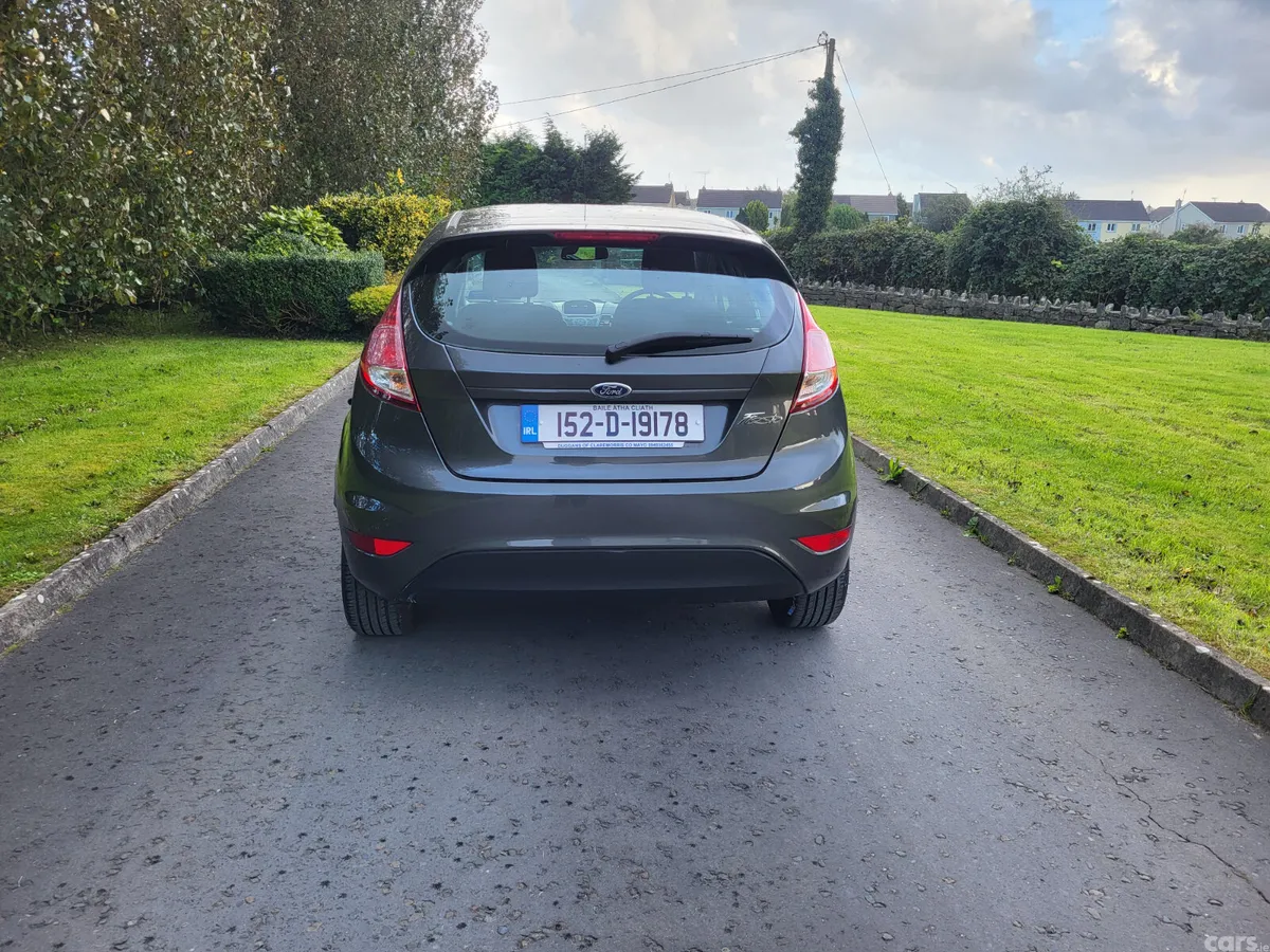 Ford Fiesta Hatchback, Petrol, 2015, Grey