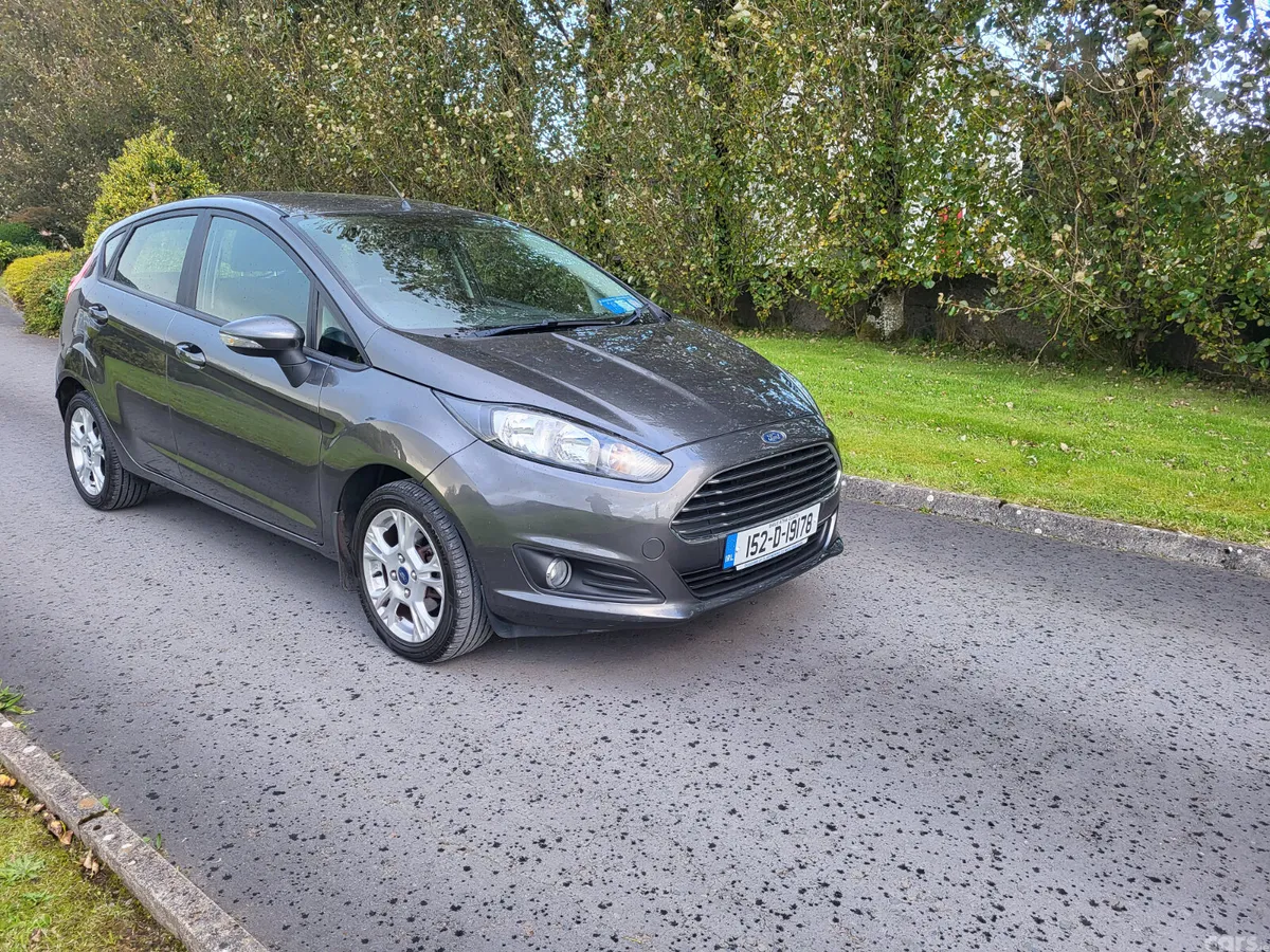 Ford Fiesta Hatchback, Petrol, 2015, Grey