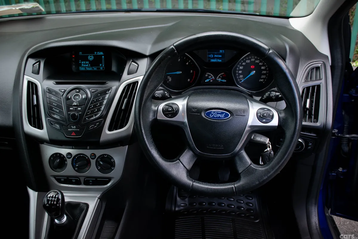 Ford Focus Hatchback, Diesel, 2014, Blue