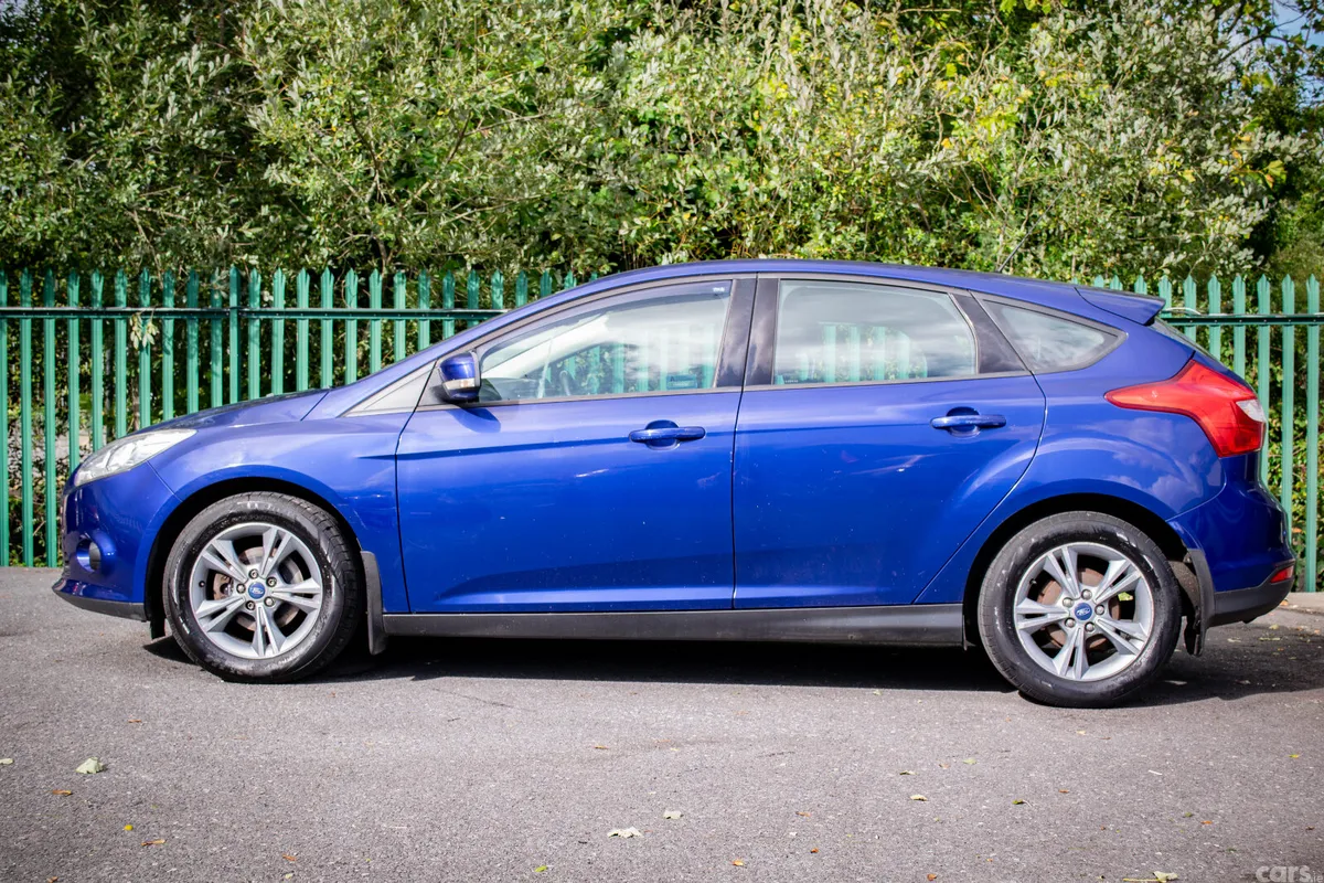 Ford Focus Hatchback, Diesel, 2014, Blue