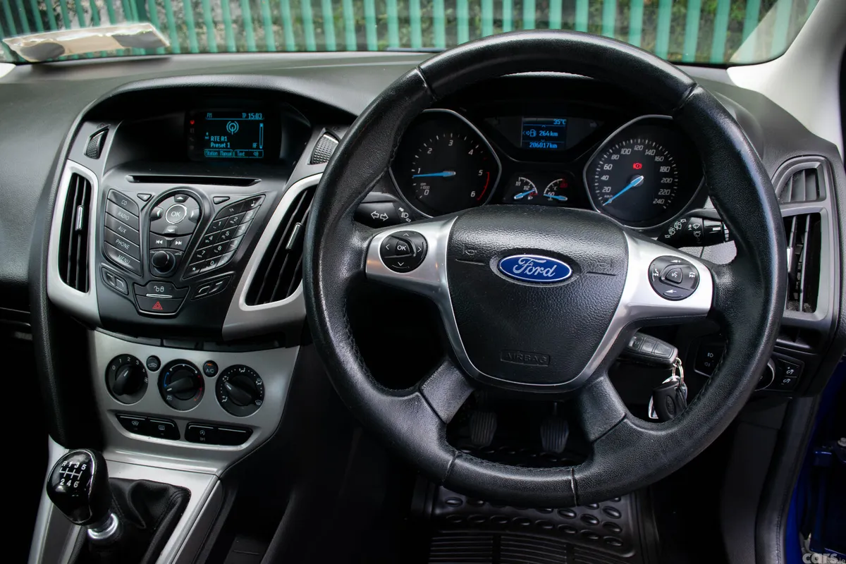 Ford Focus Hatchback, Diesel, 2014, Blue