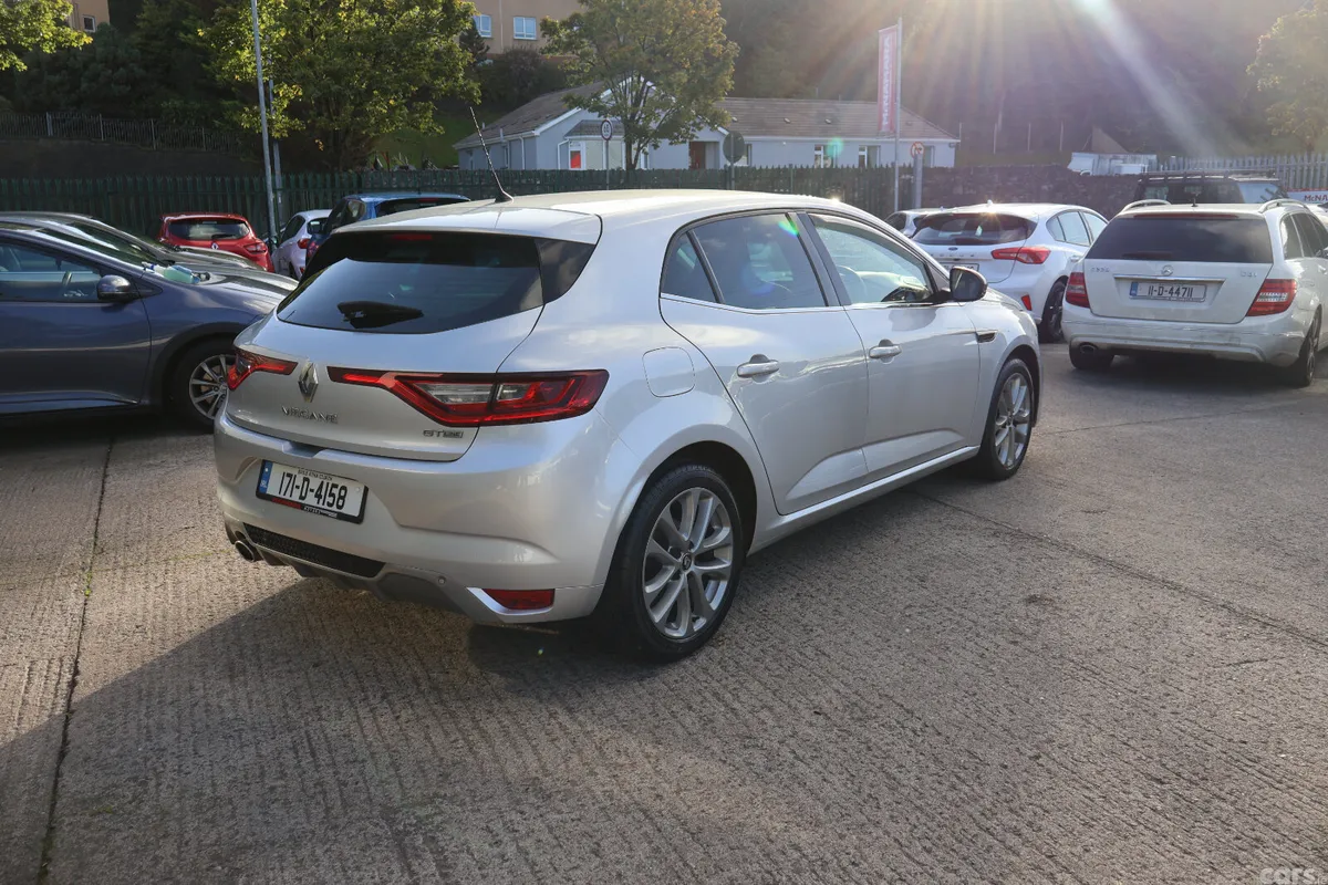 Renault Megane Hatchback, Diesel, 2017, Grey