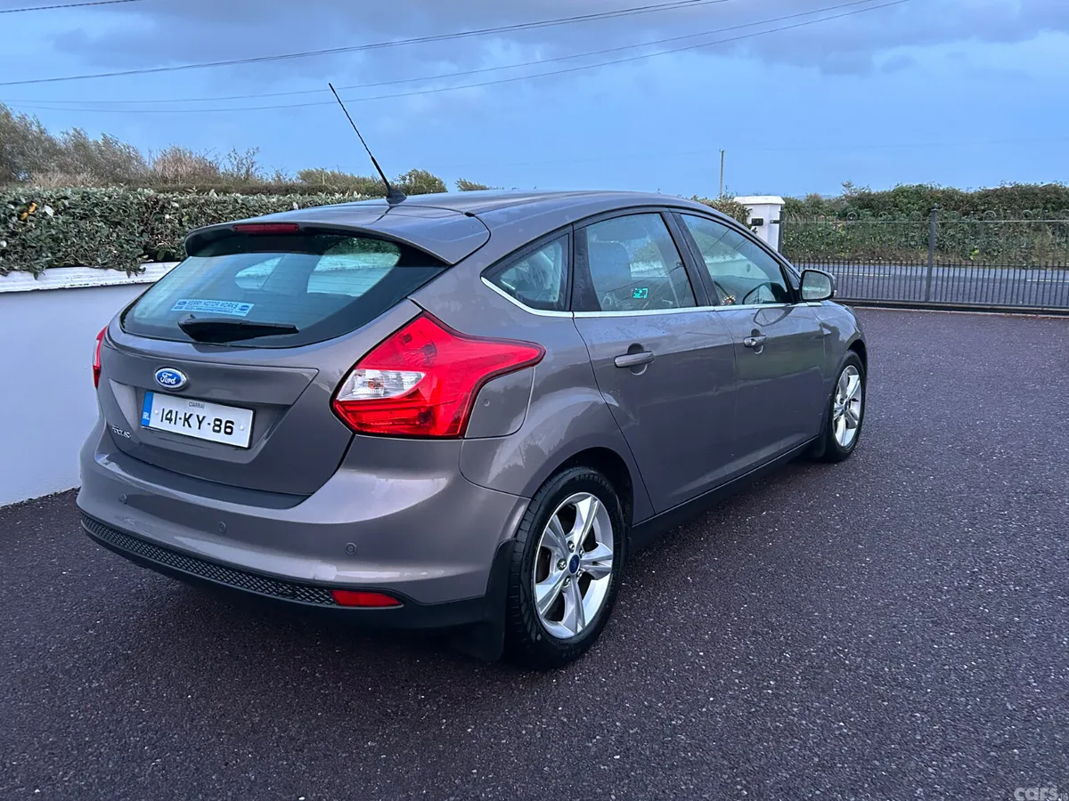 Ford Focus Hatchback, Diesel, 2014, Brown