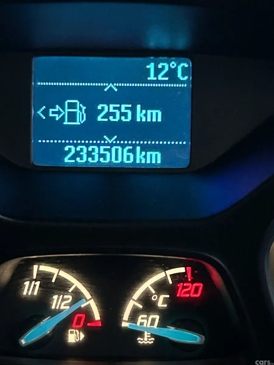 Ford Focus Hatchback, Diesel, 2014, Brown