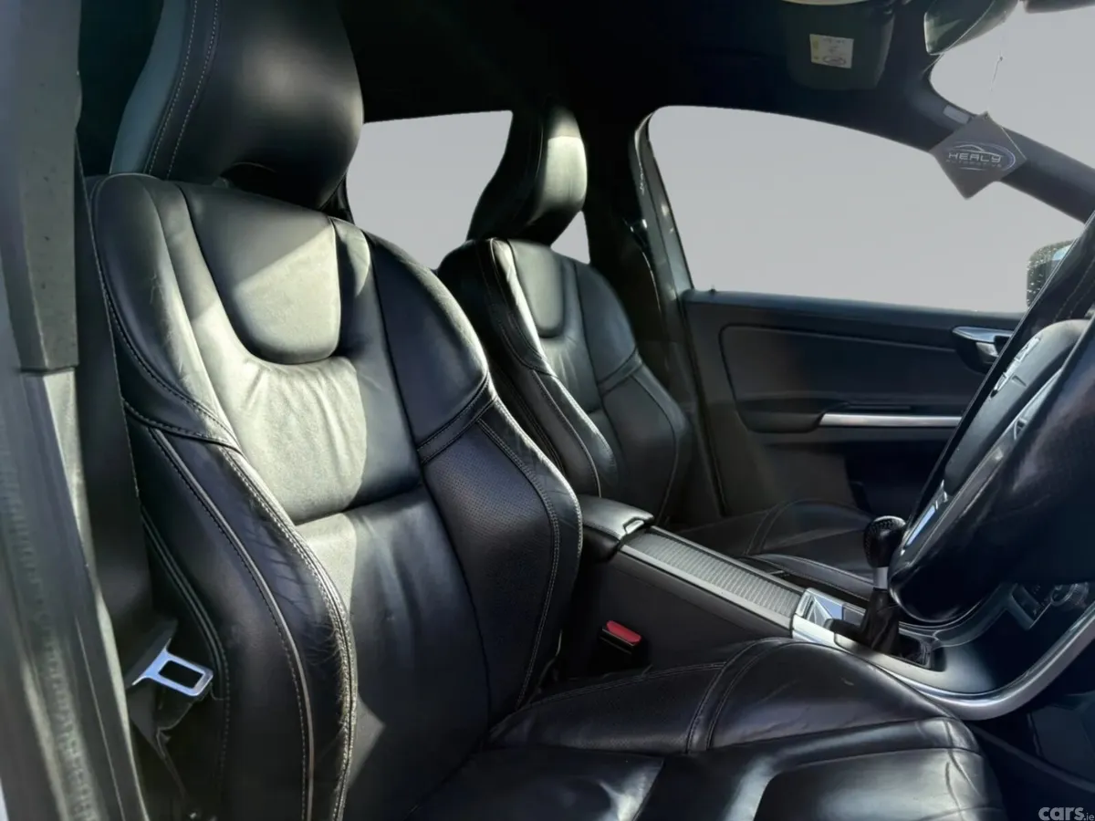 Volvo XC60 SUV, Diesel, 2016, White