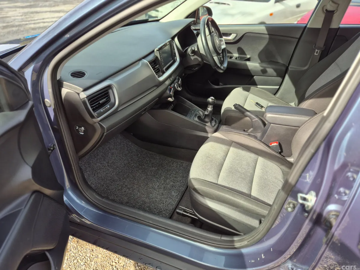 Kia Stonic SUV, Petrol, 2020, Blue