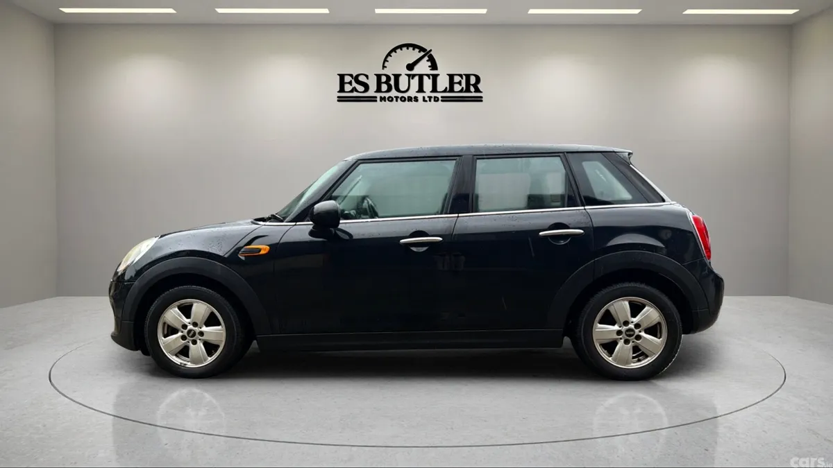 Mini Cooper Hatchback, Petrol, 2015, Black