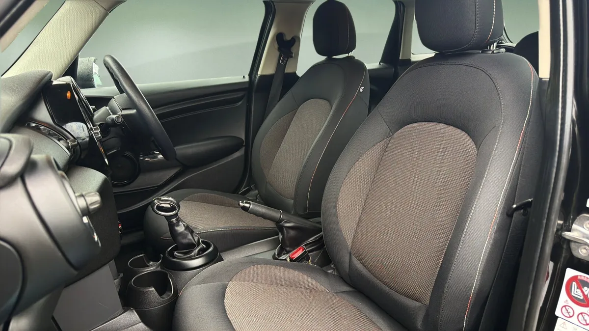 Mini Cooper Hatchback, Petrol, 2015, Black