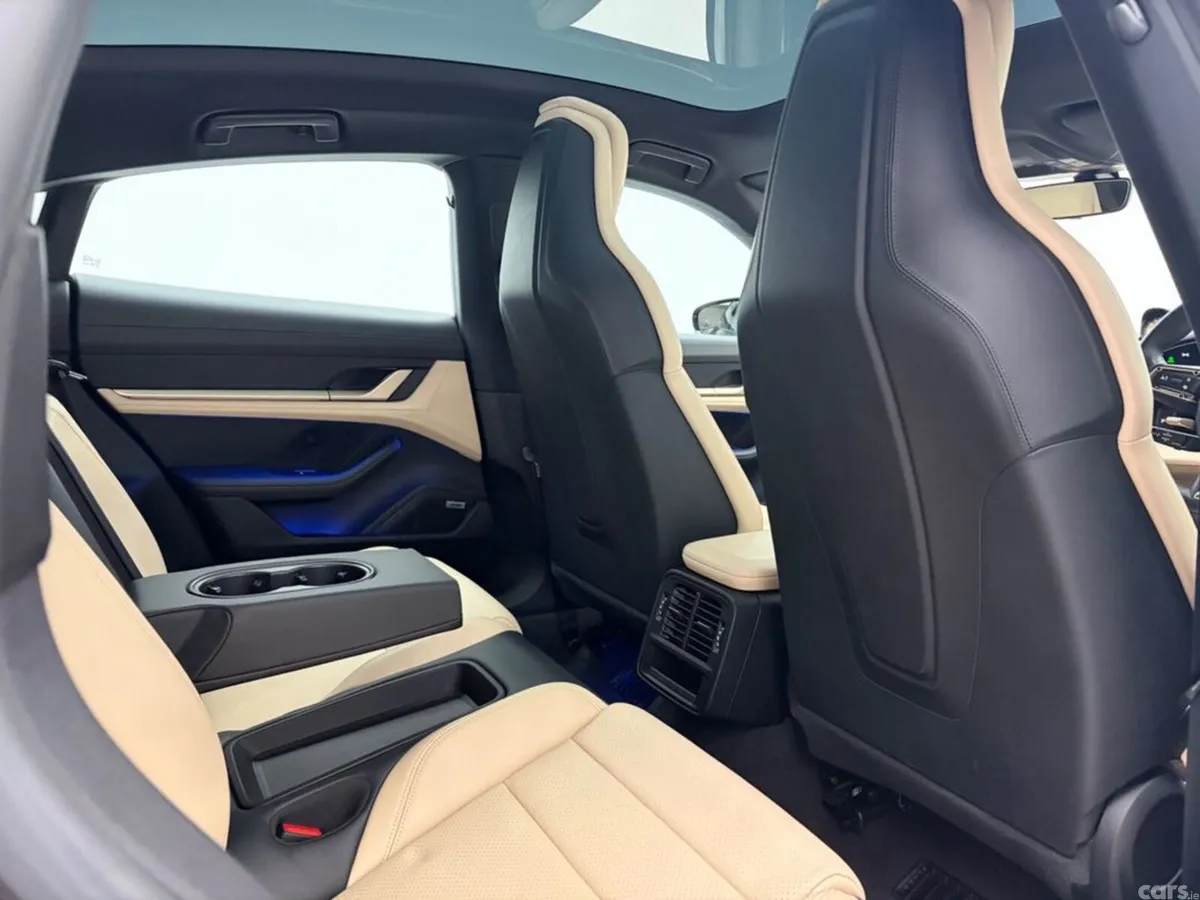 Porsche Taycan Hatchback, Electric, 2021, Black