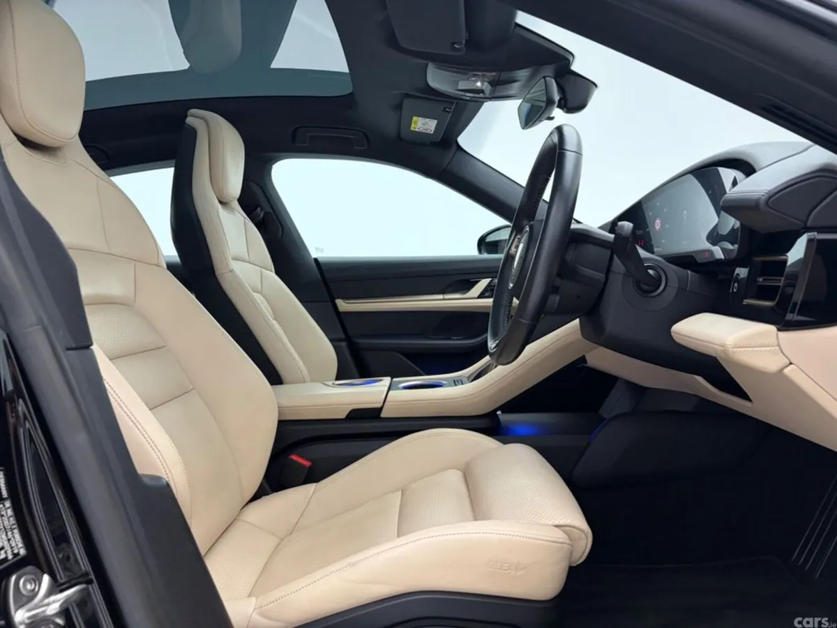 Porsche Taycan Hatchback, Electric, 2021, Black