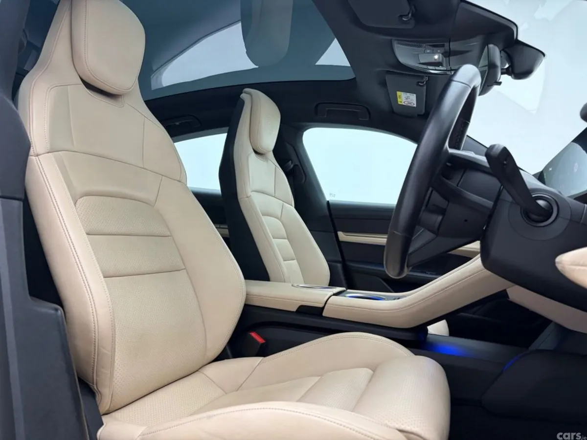 Porsche Taycan Hatchback, Electric, 2021, Black