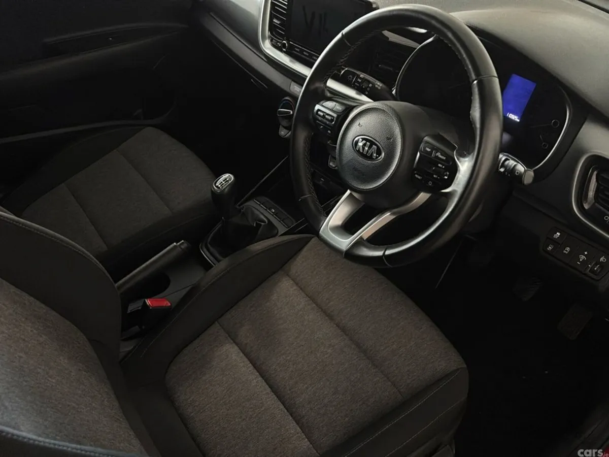 Kia Stonic Estate, Petrol, 2021, Red