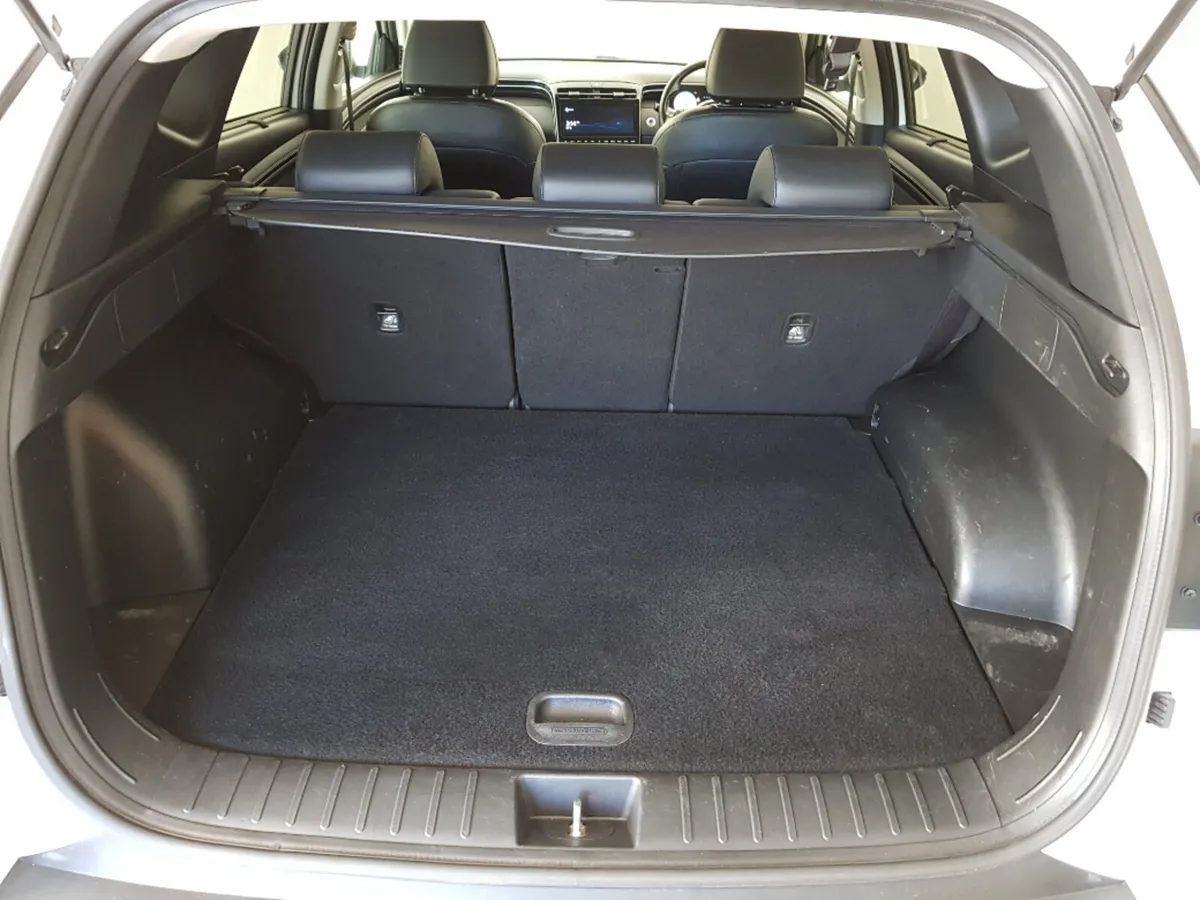 Hyundai Tucson MPV, Diesel, 2021, White