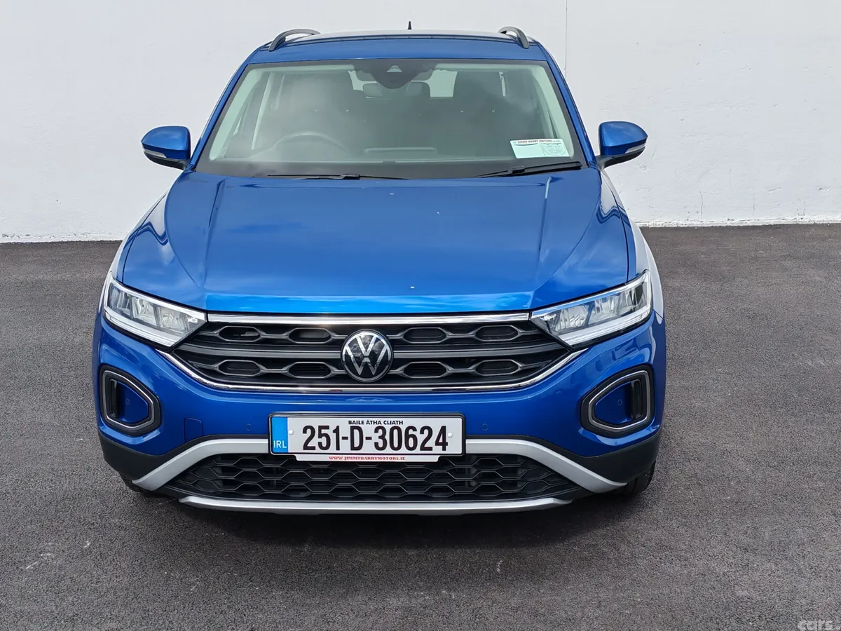 Volkswagen T-Roc SUV, Petrol, 2025, Blue