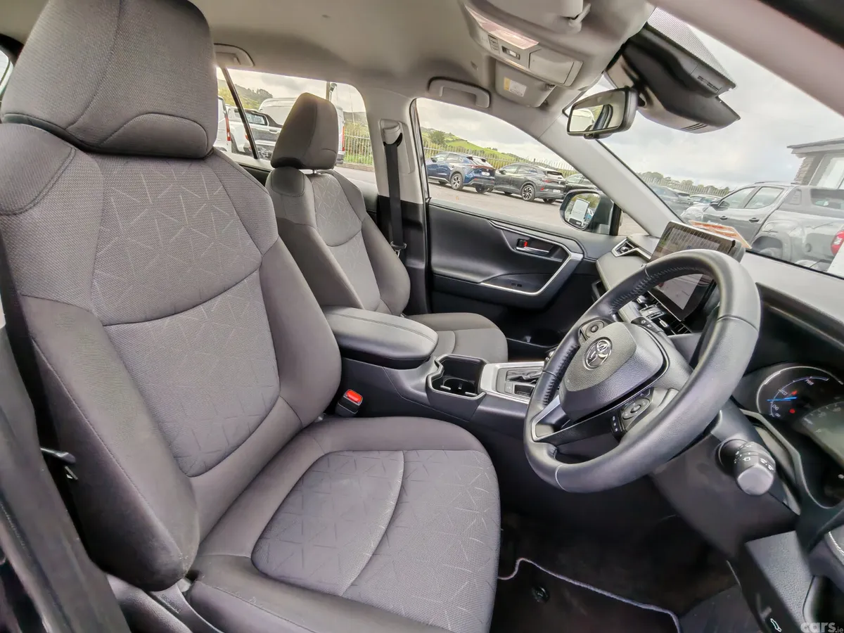 Toyota RAV4 SUV, Petrol Hybrid, 2025, Blue