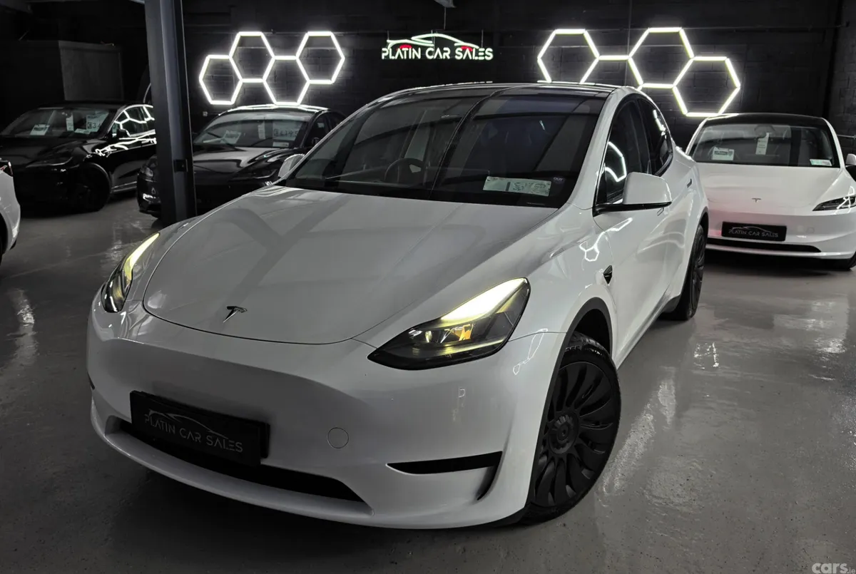 Tesla Model Y MPV, Electric, 2023, White