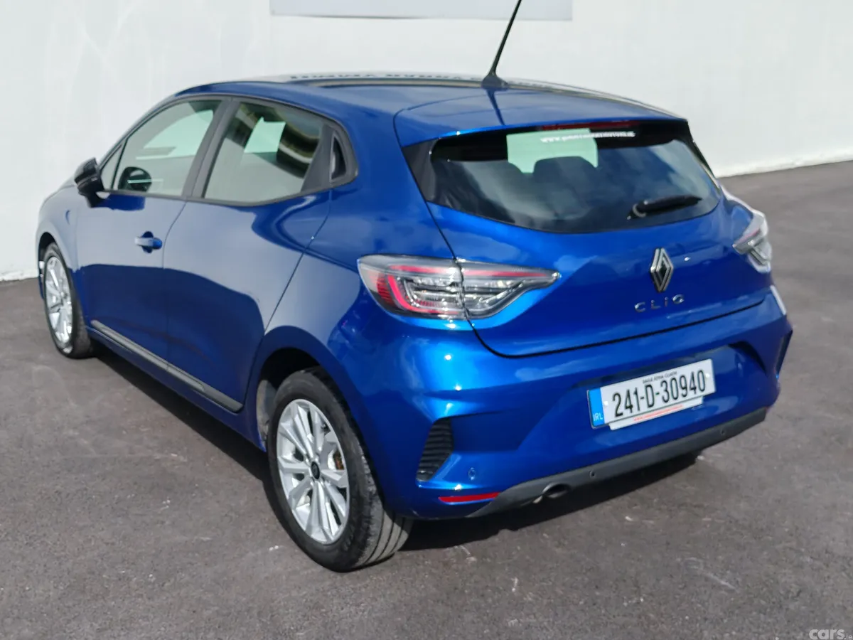 Renault Clio Hatchback, Petrol, 2024, Blue