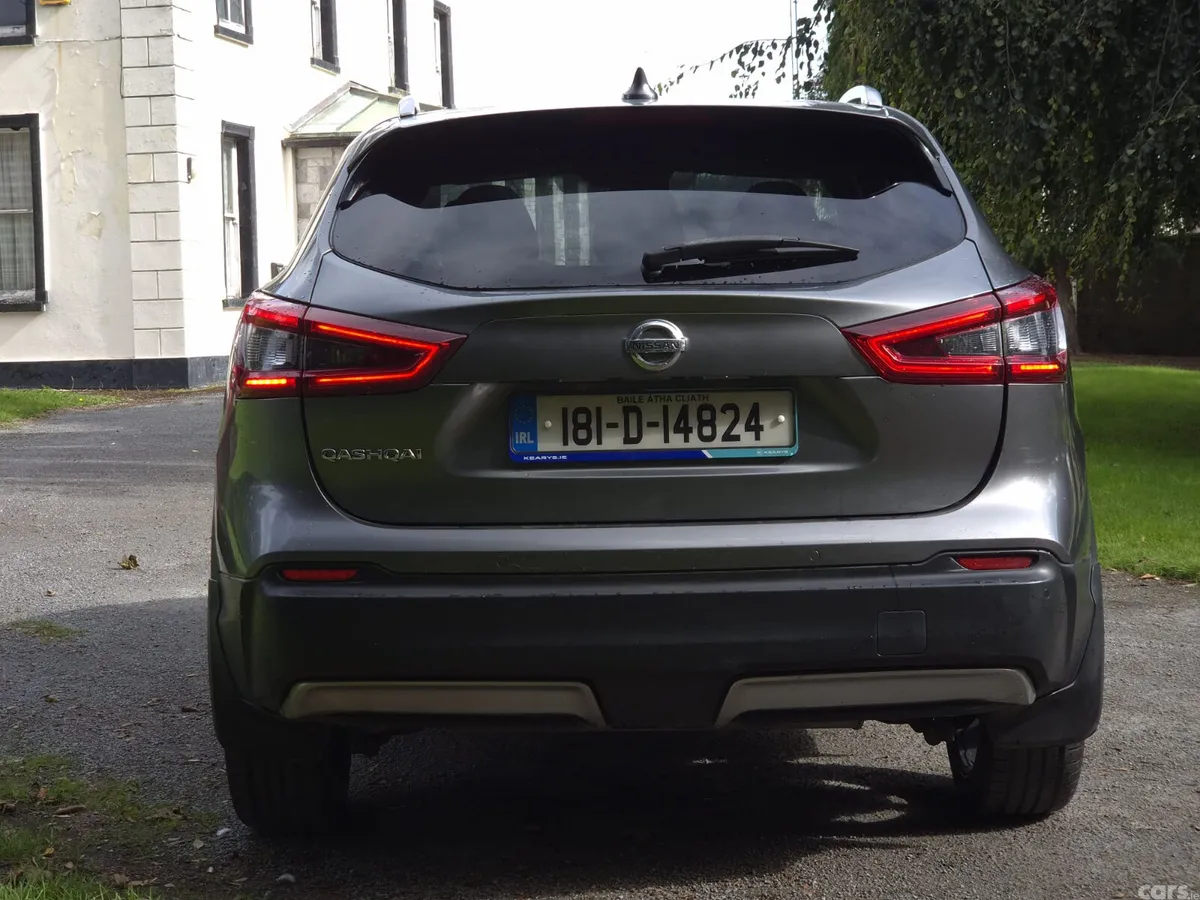 Nissan Qashqai MPV, Diesel, 2018, Grey