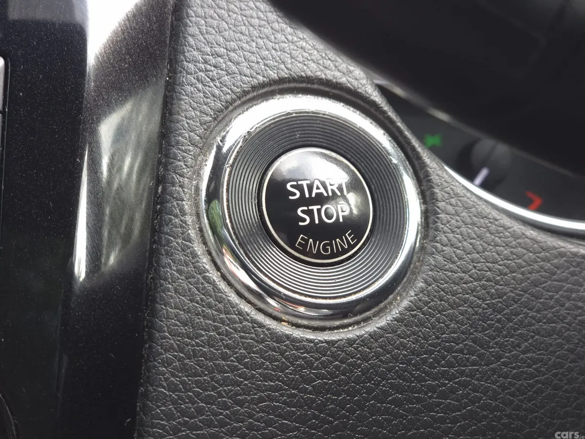 Nissan Qashqai MPV, Diesel, 2018, Grey