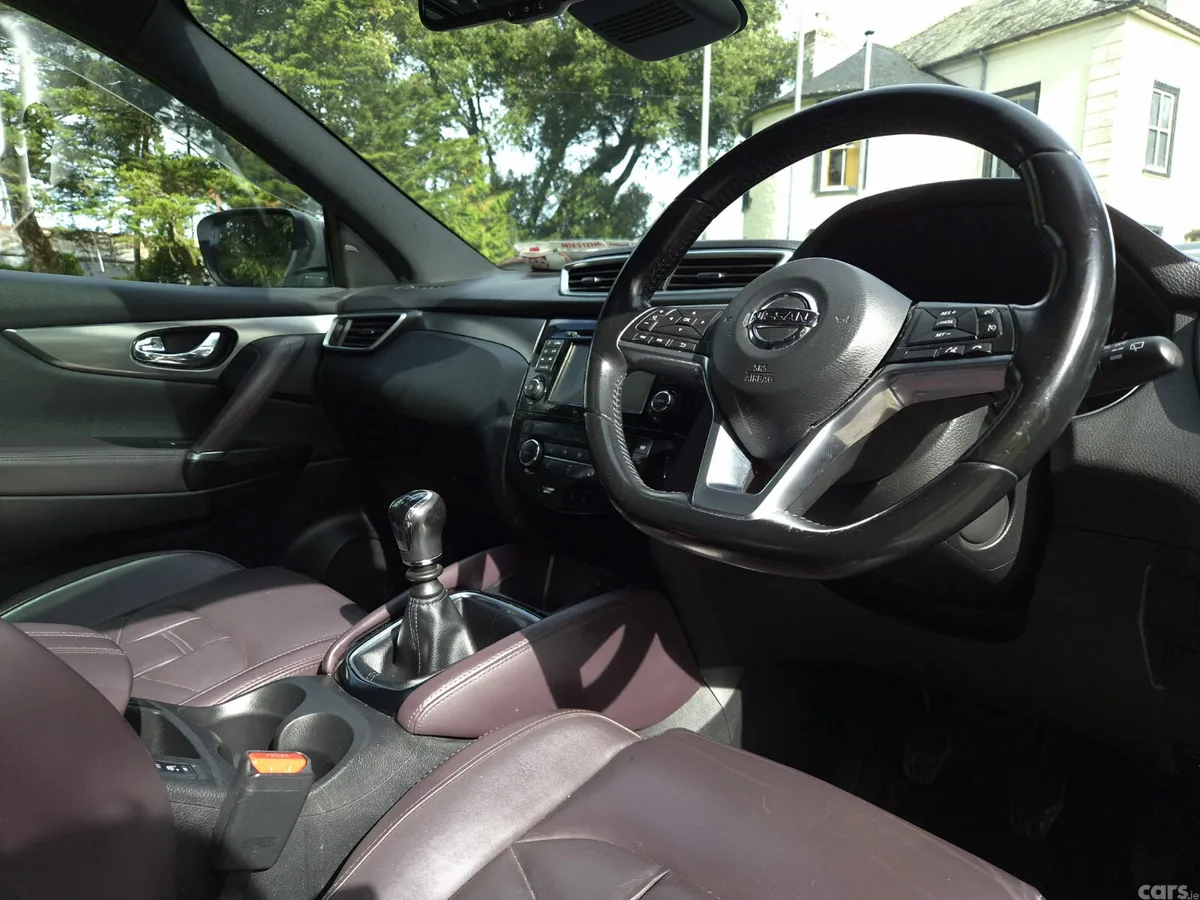 Nissan Qashqai MPV, Diesel, 2018, Grey