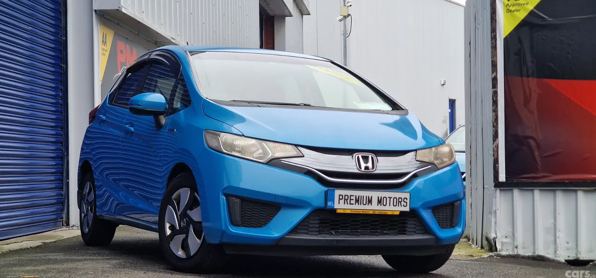 Honda Fit Hatchback, Petrol Hybrid, 2014, Blue