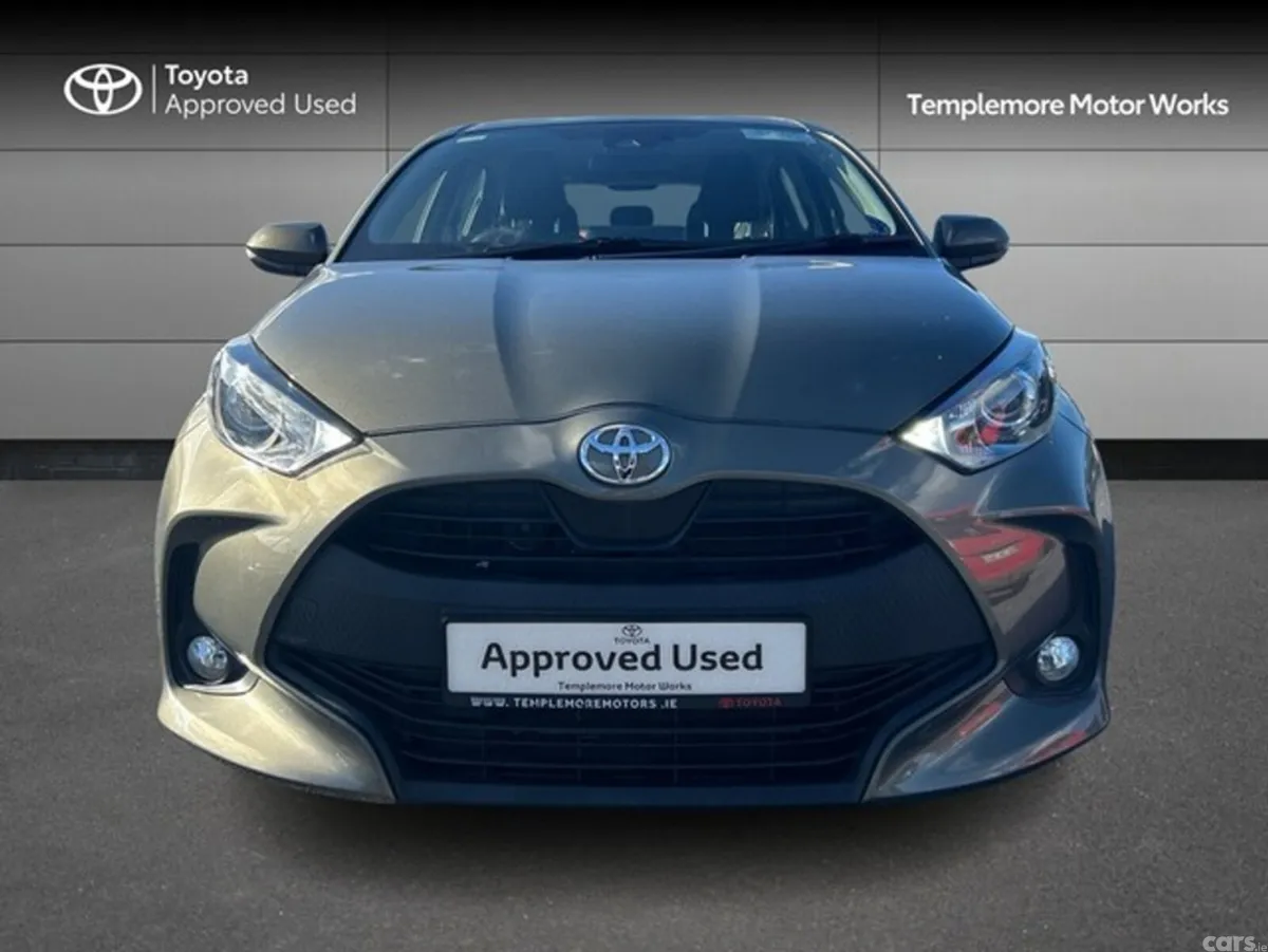 Toyota Yaris Hatchback, Petrol, 2024, Bronze
