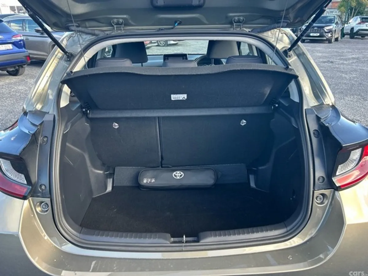 Toyota Yaris Hatchback, Petrol, 2024, Bronze