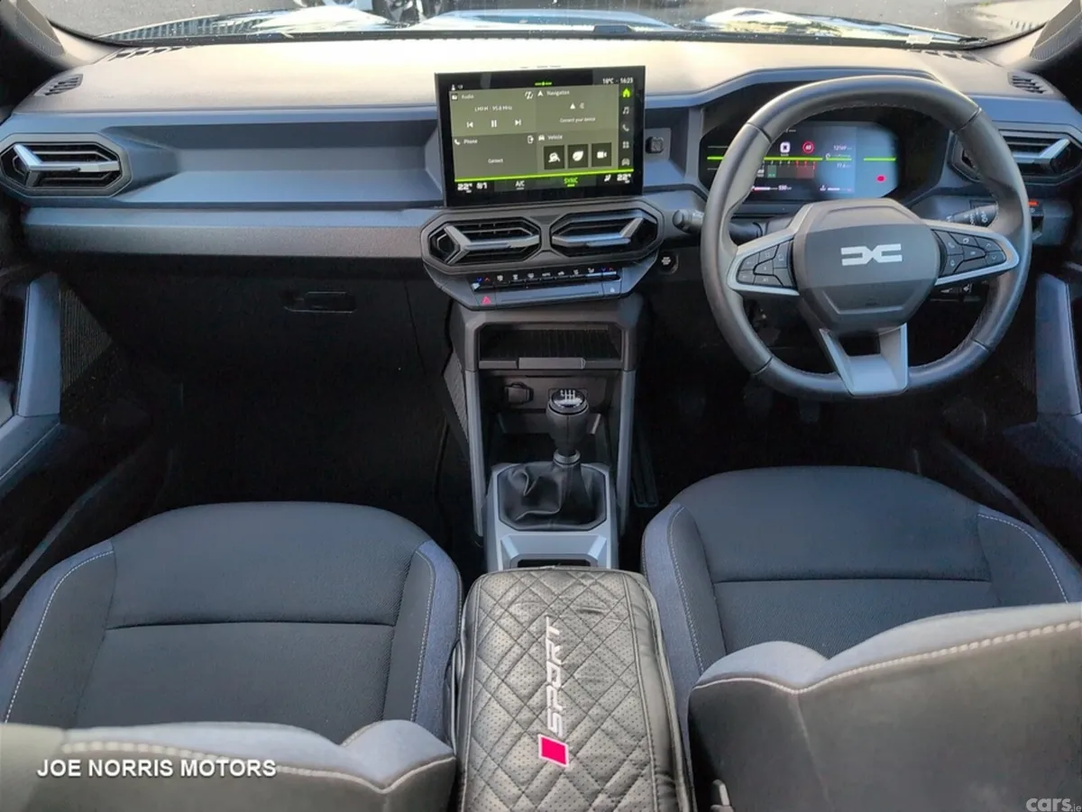 Dacia Bigster SUV, Petrol Hybrid, 2025, Blue