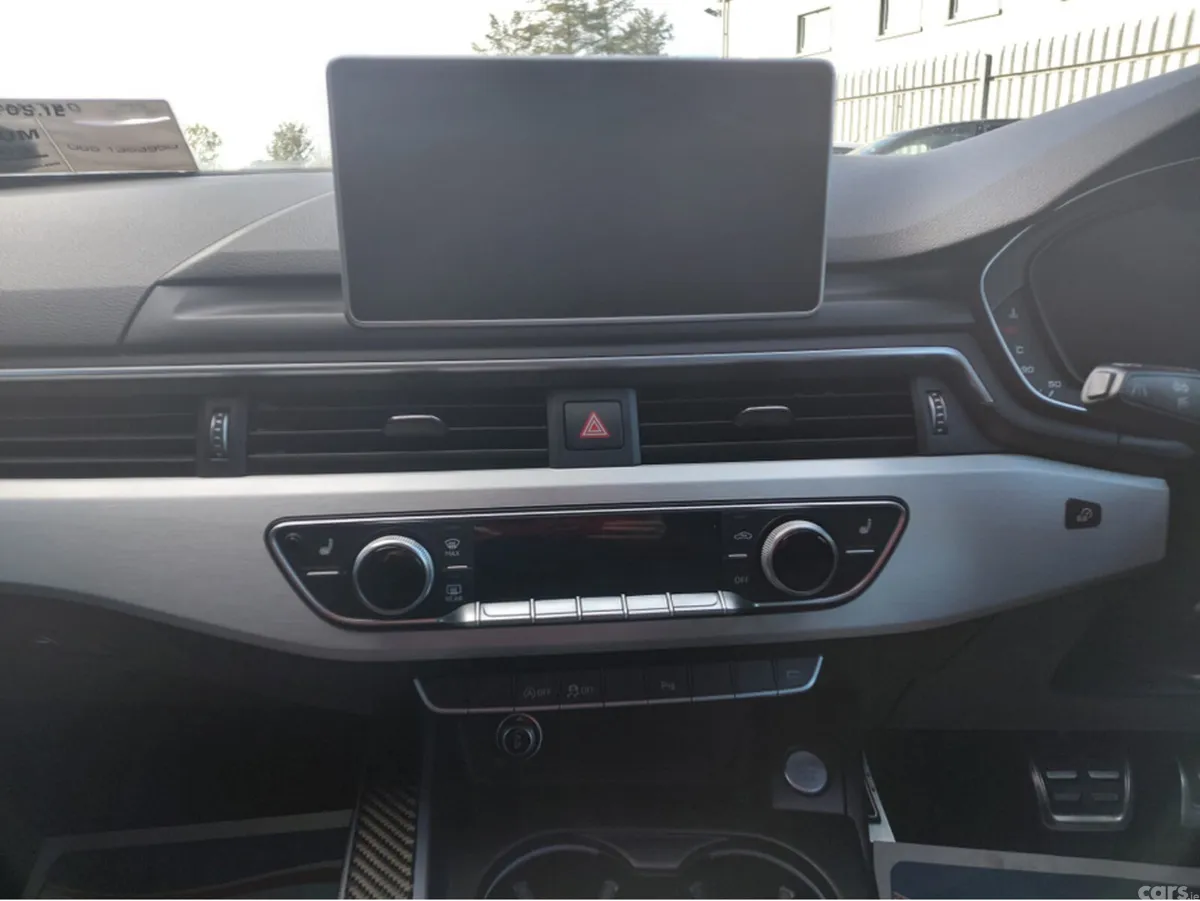 Audi A4 Estate, Petrol, 2018, White