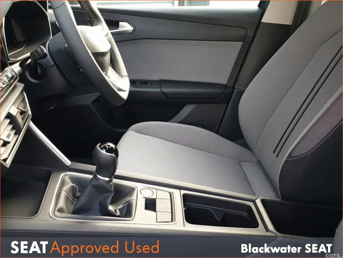 SEAT Leon Hatchback, Diesel, 2026, Blue
