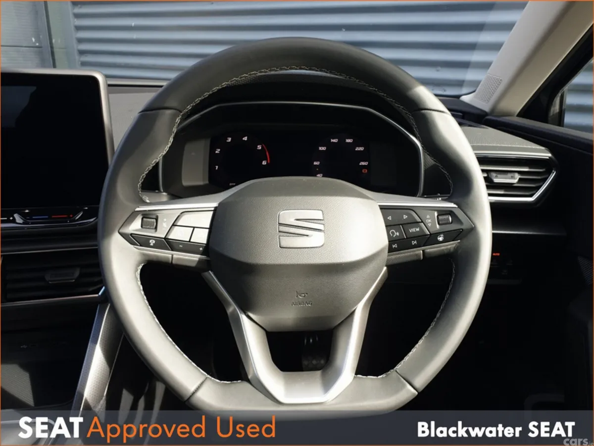 SEAT Leon Hatchback, Diesel, 2026, Blue