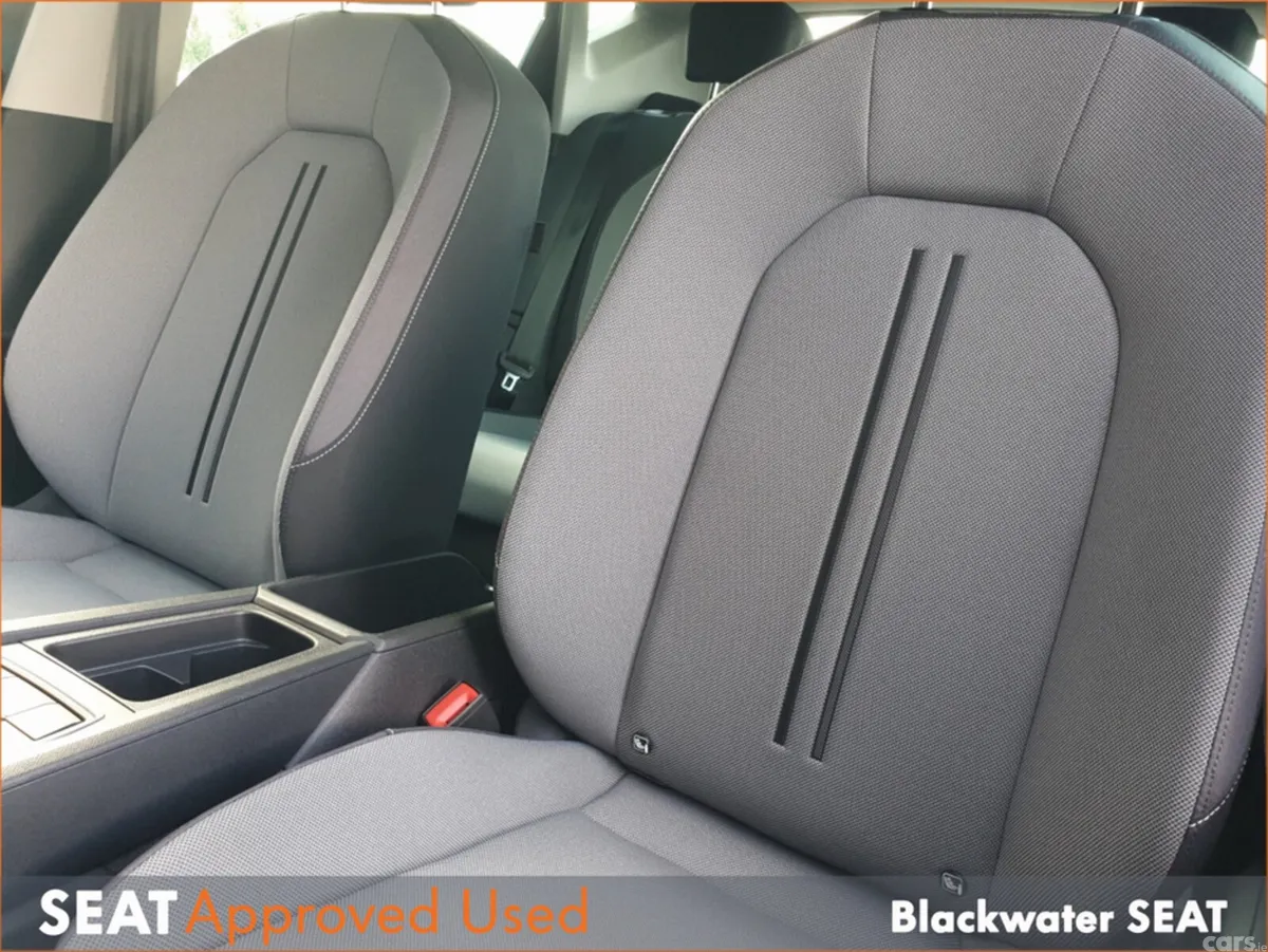 SEAT Leon Hatchback, Diesel, 2026, Blue