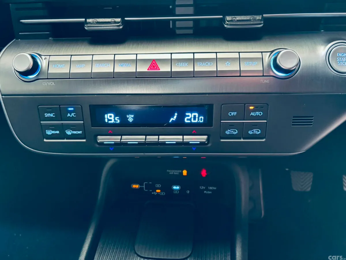 Hyundai KONA MPV, Petrol, 2024, Grey