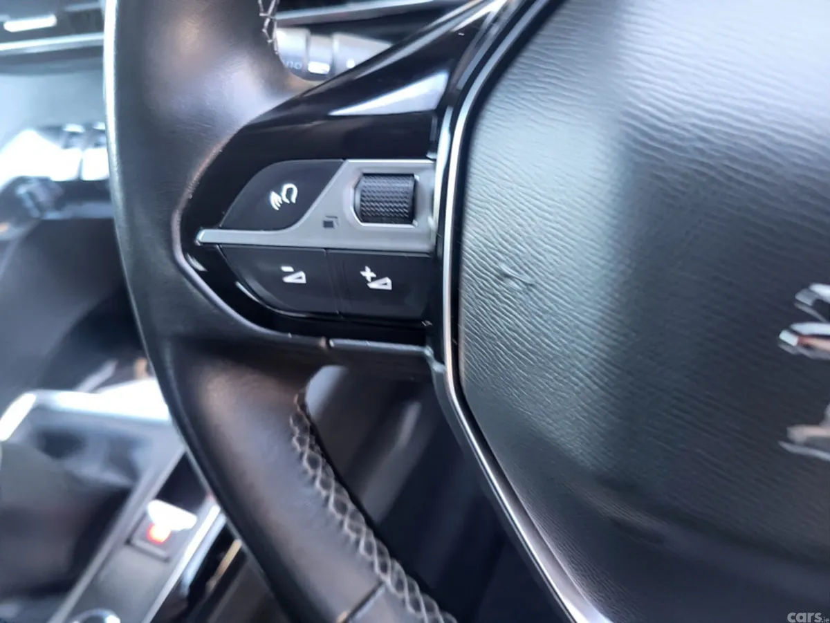 Peugeot 3008 MPV, Diesel, 2021, Black