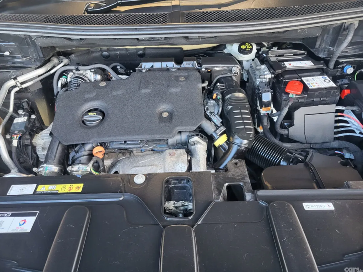 Peugeot 3008 MPV, Diesel, 2021, Black