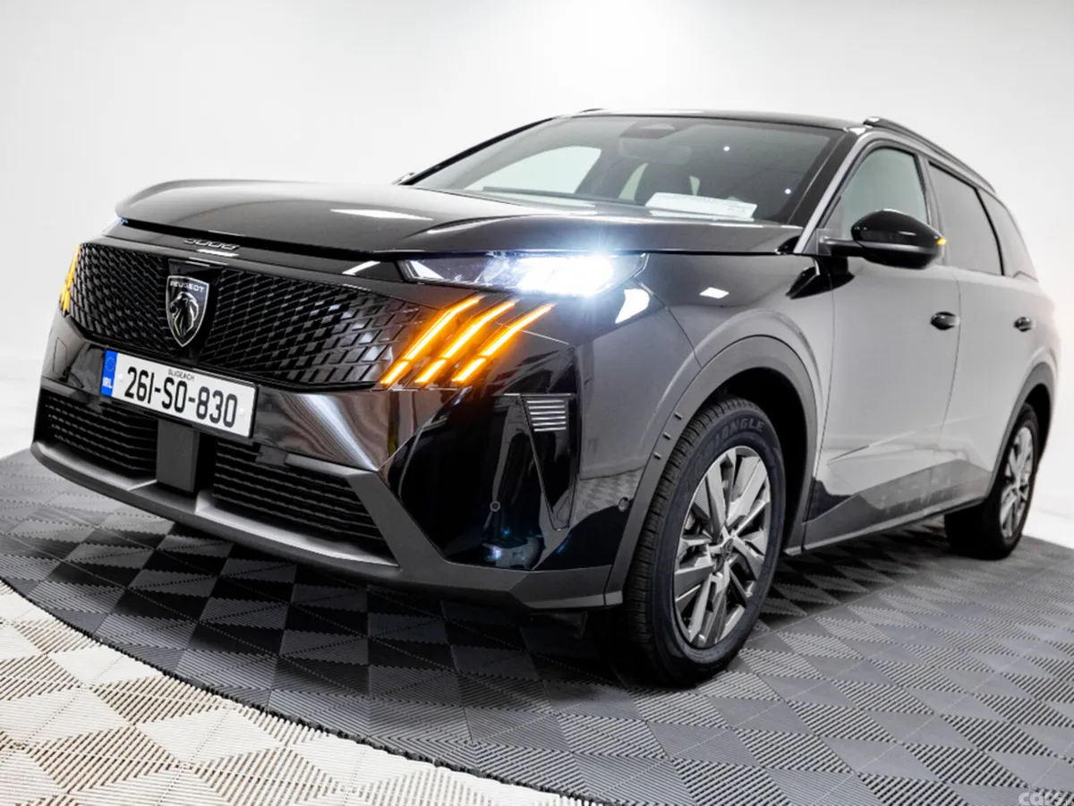 Peugeot 5008 SUV, Petrol, 2026, Black