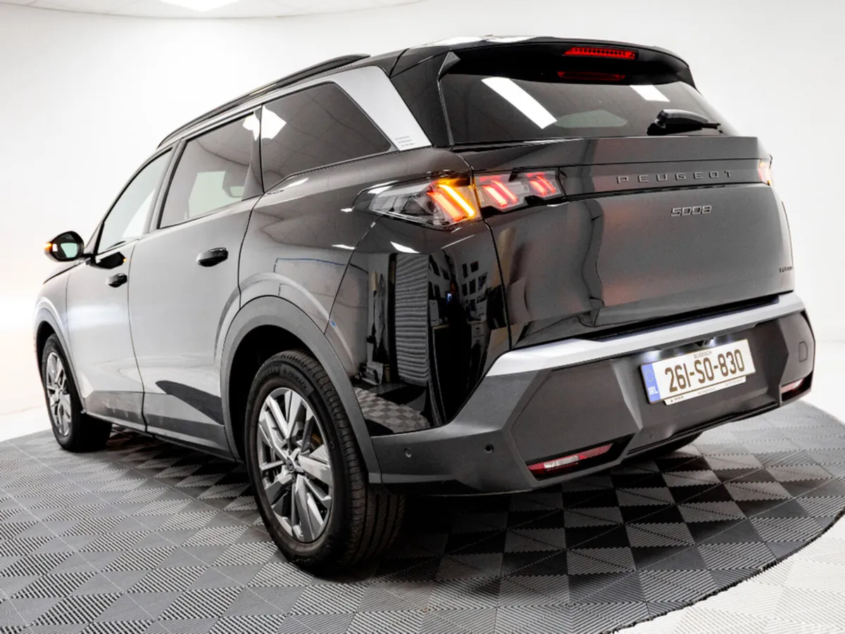 Peugeot 5008 SUV, Petrol, 2026, Black