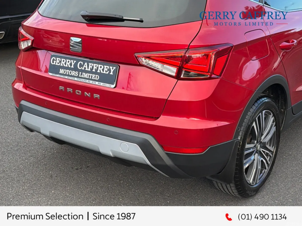 SEAT Arona Hatchback, Petrol, 2020, Red
