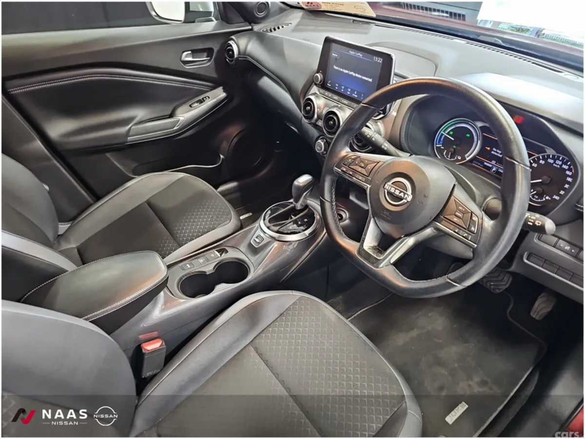 Nissan Juke MPV, Petrol, 2023, Red
