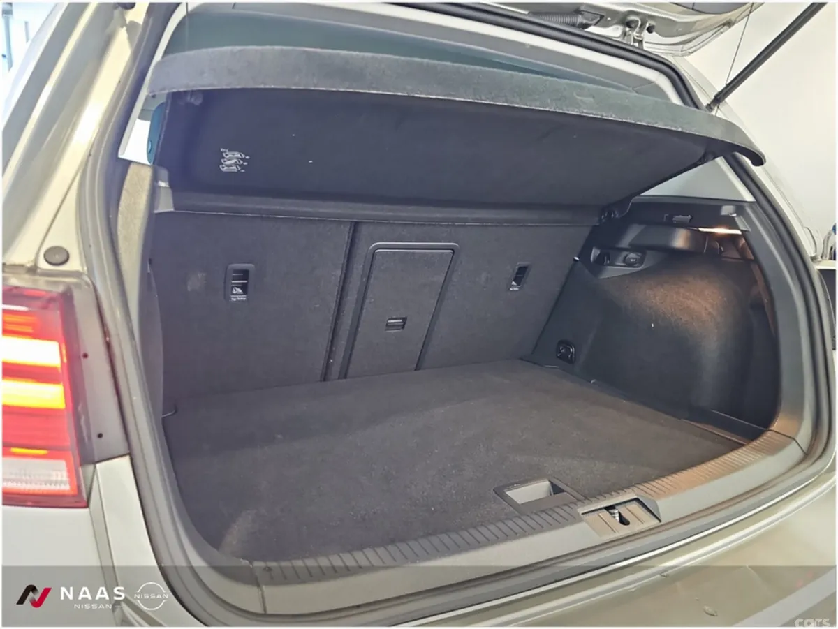 Volkswagen Golf Hatchback, Petrol, 2018, Grey