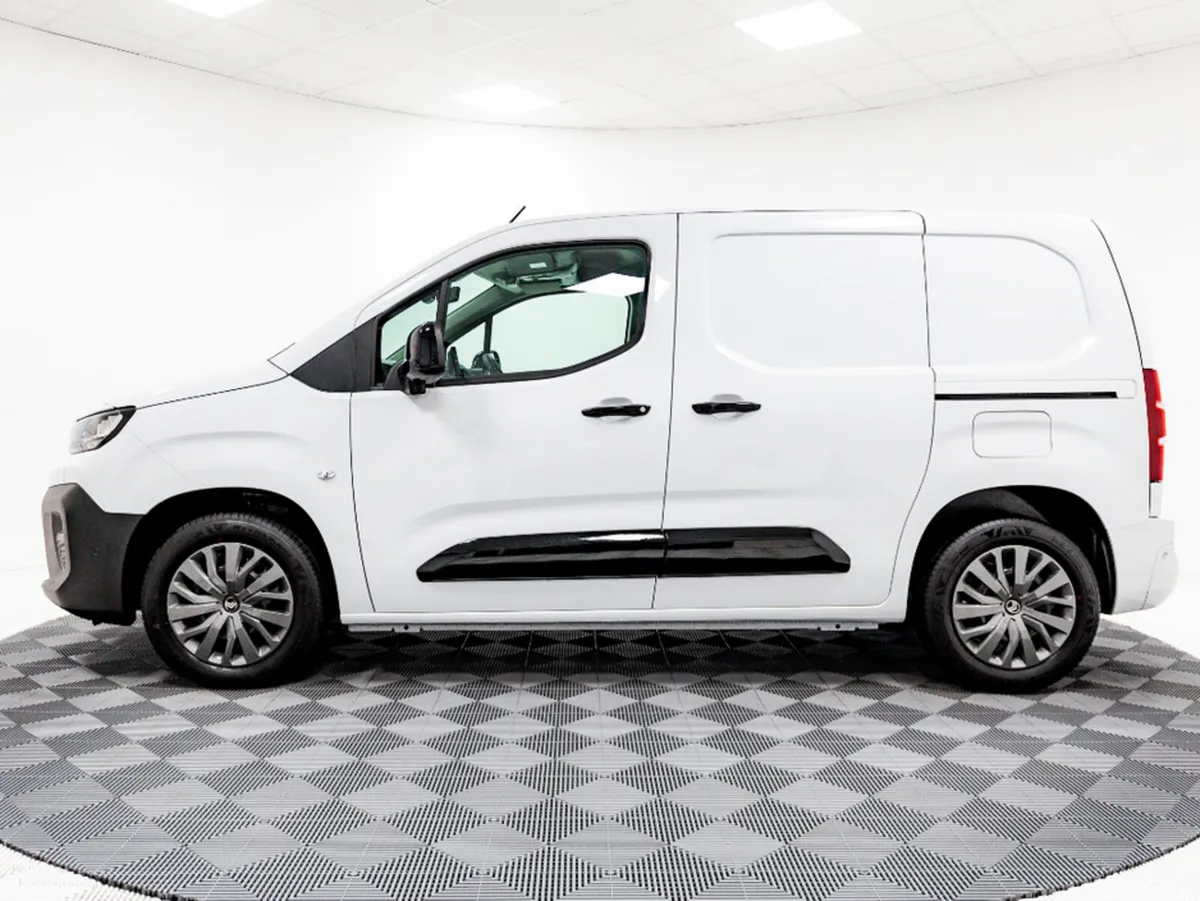Citroen Berlingo Van, Diesel, 2026, White