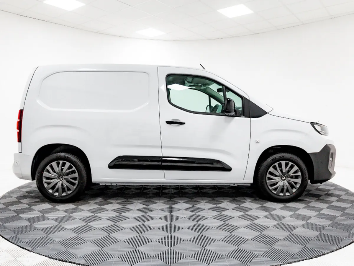 Citroen Berlingo Van, Diesel, 2026, White