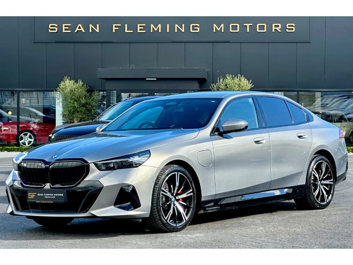 BMW 5-Series Saloon, Petrol Plug-in Hybrid, 2026, Grey