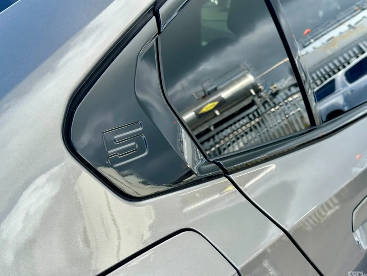 BMW 5-Series Saloon, Petrol Plug-in Hybrid, 2026, Grey
